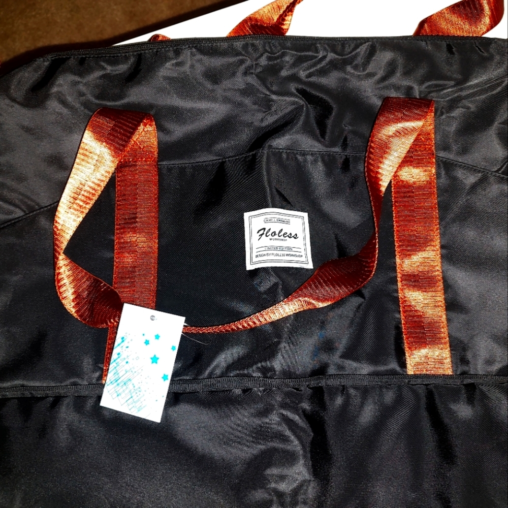 Travel duffle bag